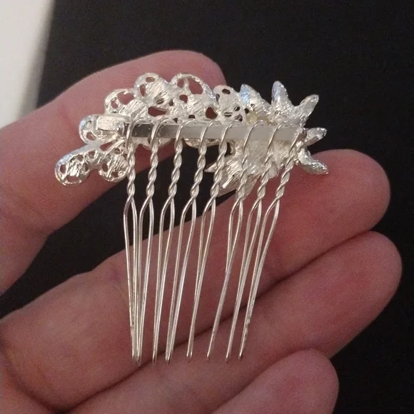 Vintage Metal Silver Tone W/ Faux Pearls and Clear Rhinestone Hair Comb - Picture 3 of 4